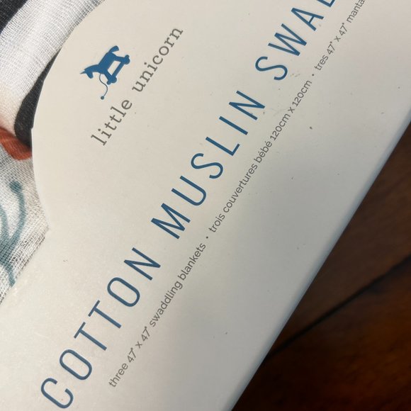 NWT Little Unicorn Cotton Muslin Swaddle 3-pack in "Wild Mums" - Picture 3 of 3